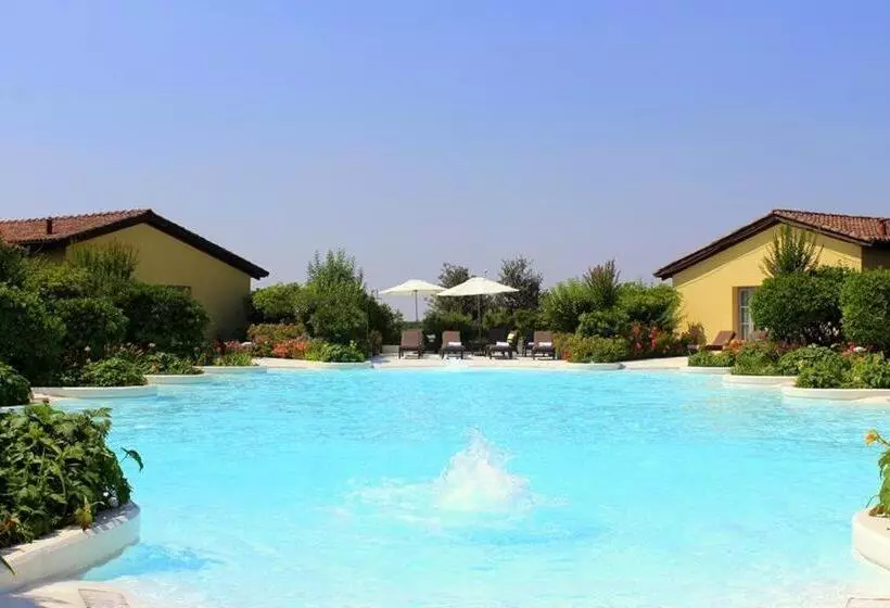 Joia Hotel & Luxury Apartments