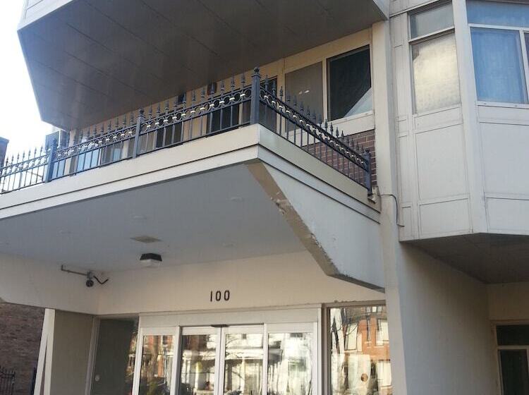 فندق Toronto Furnished Living