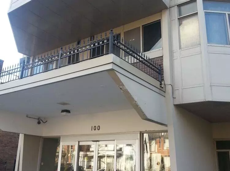 호텔 Toronto Furnished Living