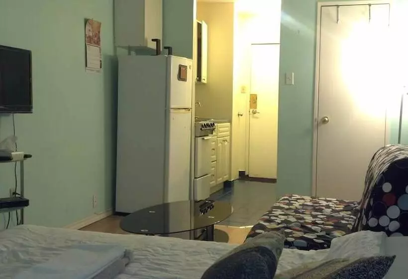 호텔 Toronto Furnished Living