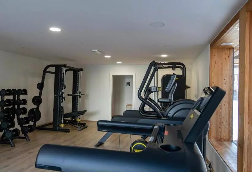 Zin Senfter Residence