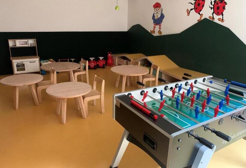 Zin Senfter Residence