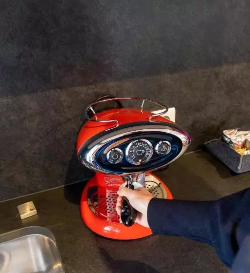 Zin Senfter Residence