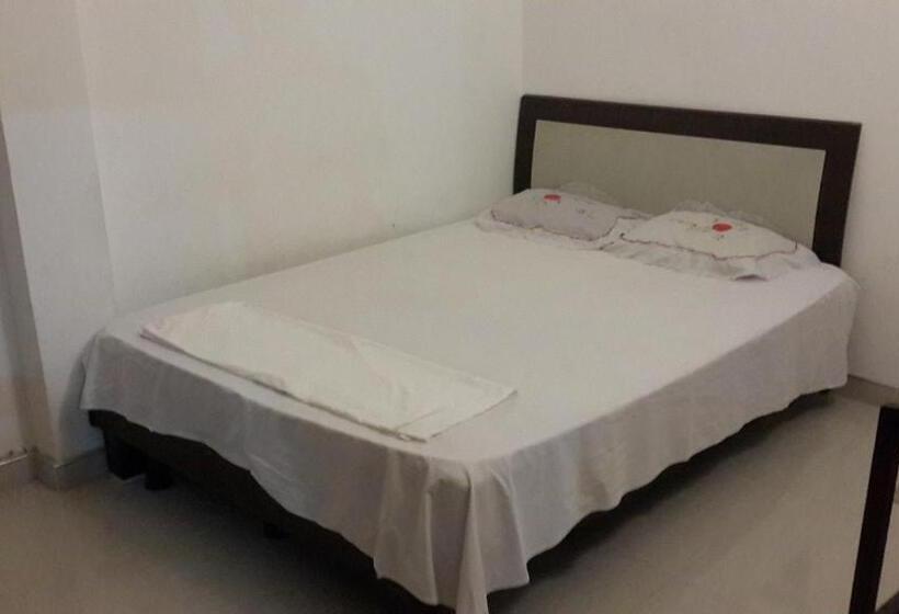 Pensiune Hector House