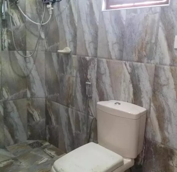 پانسیون Hector House