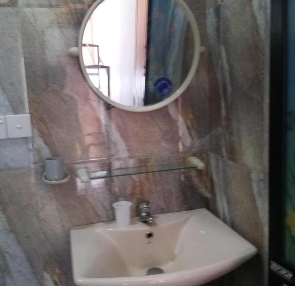 Pensiune Hector House