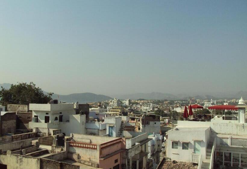 پانسیون Mewar Avenue Guest House