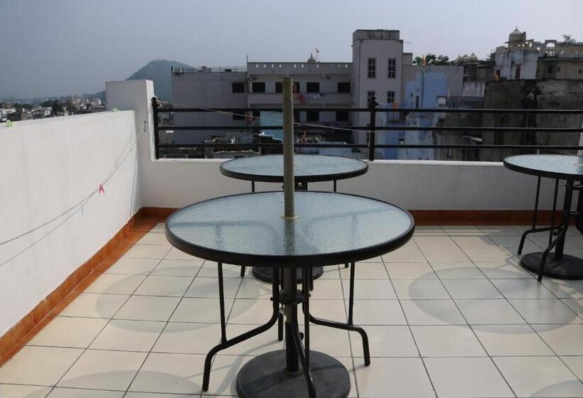 پانسیون Mewar Avenue Guest House