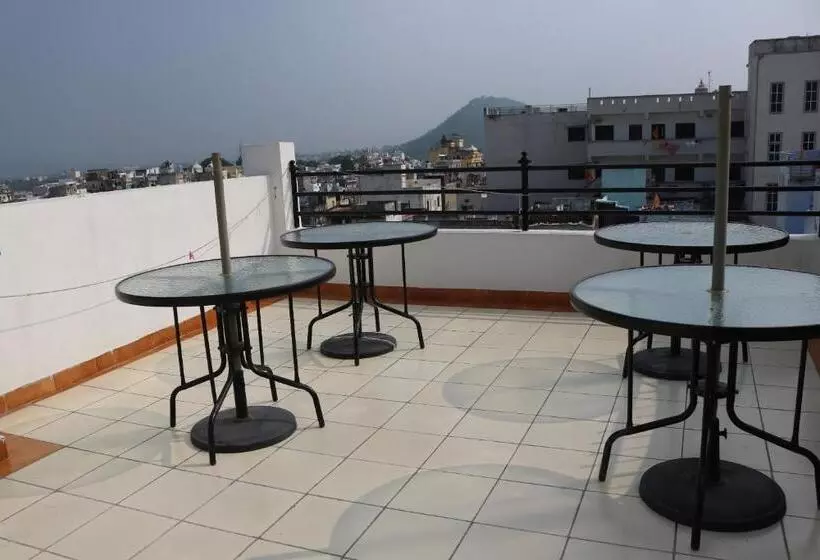 Majatalo Mewar Avenue Guest House