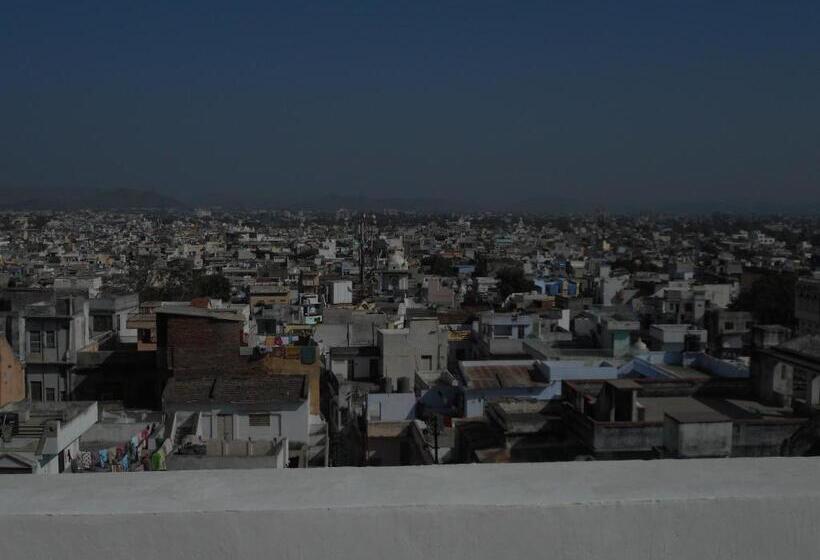 پانسیون Mewar Avenue Guest House