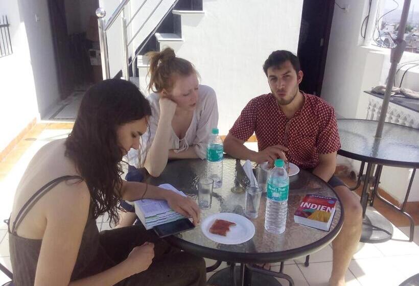 پانسیون Mewar Avenue Guest House