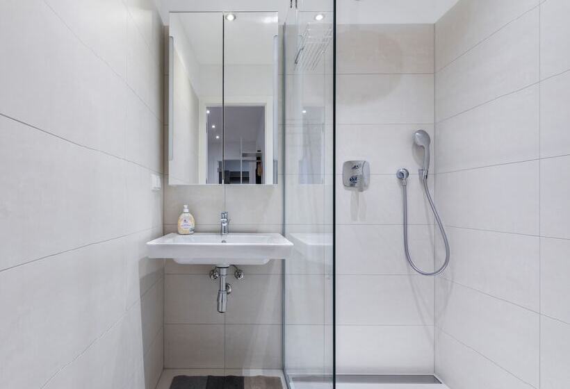 Sky9 Apartments District 3