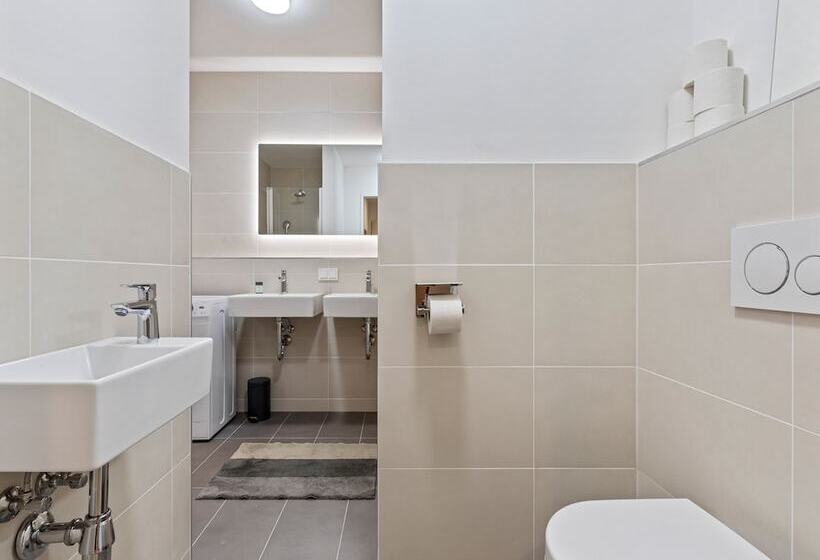 Sky9 Apartments District 3