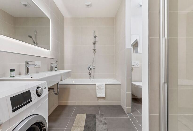 Sky9 Apartments District 3