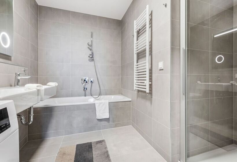 Sky9 Apartments District 3