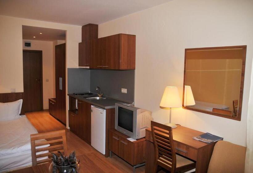 Villa Park Guest Apartments