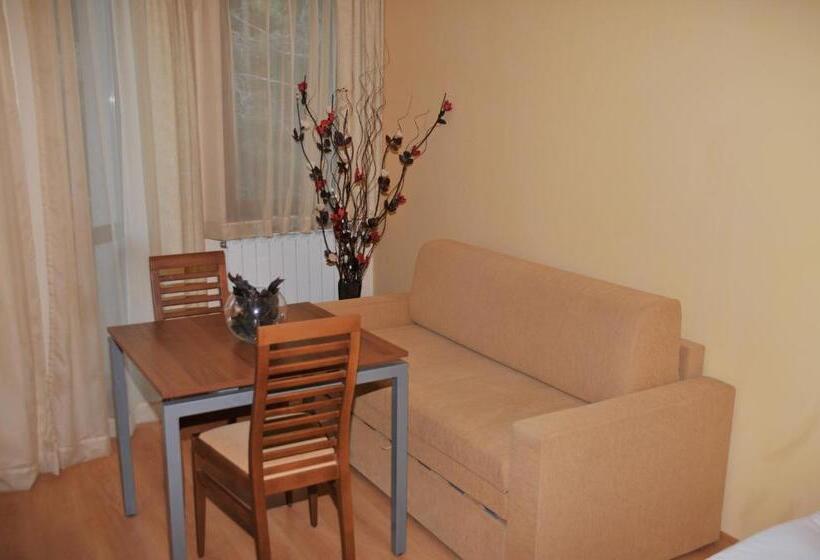 Villa Park Guest Apartments