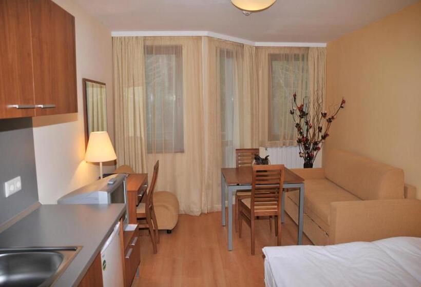 Villa Park Guest Apartments