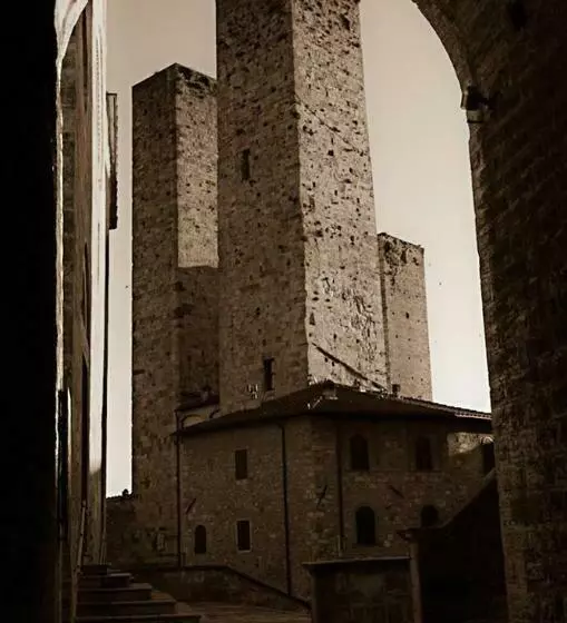 Majatalo La Torre Nomipesciolini