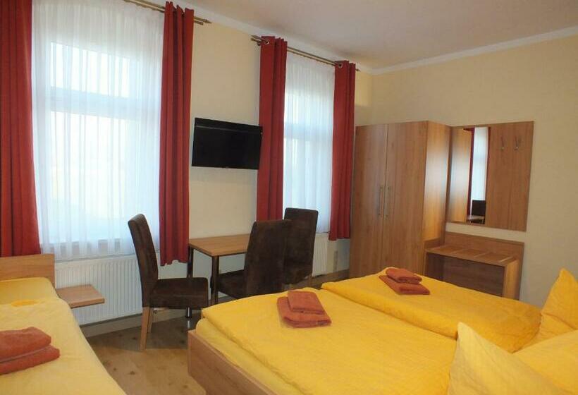 Pension Am Elberadweg