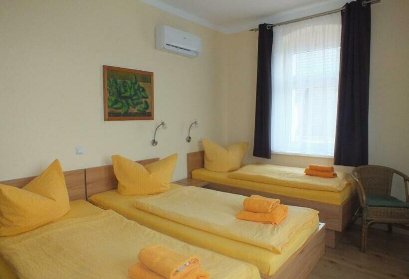 Pension Am Elberadweg