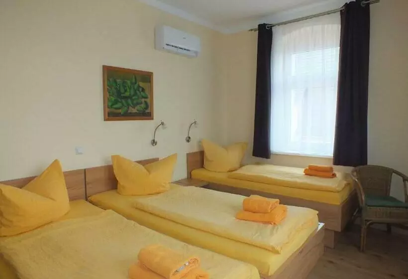 Pension Am Elberadweg