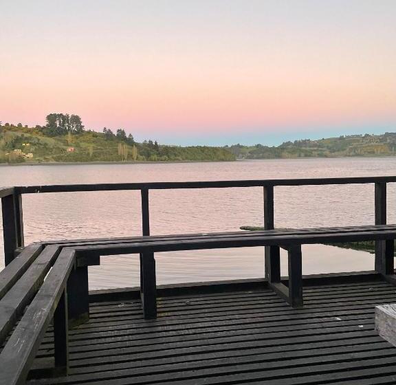 تختخواب و صبحانه Palafito Entre Mar Y Tierra