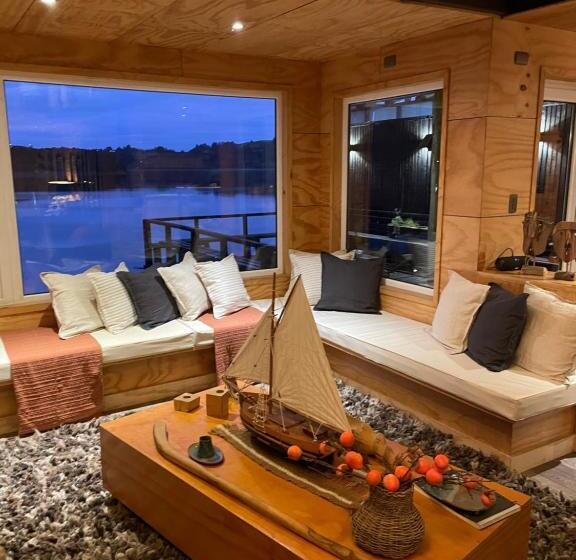 تختخواب و صبحانه Palafito Entre Mar Y Tierra