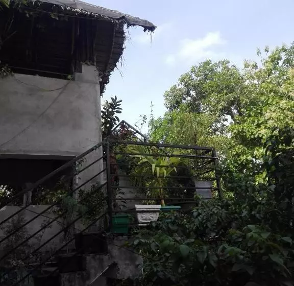 تختخواب و صبحانه Sacred City Tourist Resort