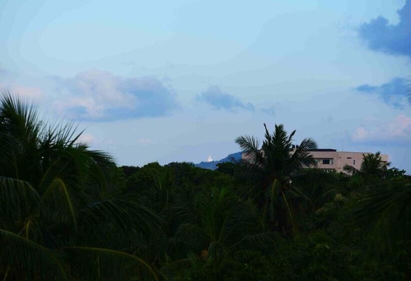 مبيت وإفطار Sacred City Tourist Resort