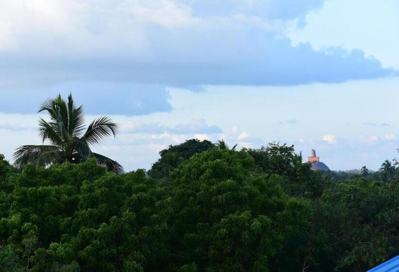 مبيت وإفطار Sacred City Tourist Resort