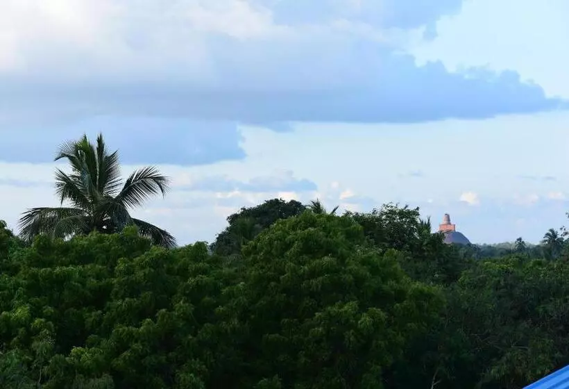 تختخواب و صبحانه Sacred City Tourist Resort