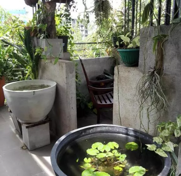 تختخواب و صبحانه Sacred City Tourist Resort