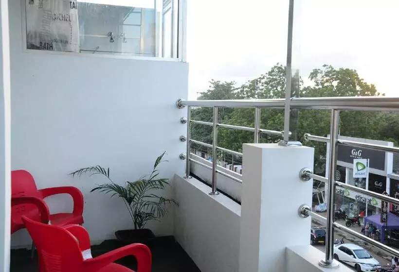 تختخواب و صبحانه Sacred City Tourist Resort