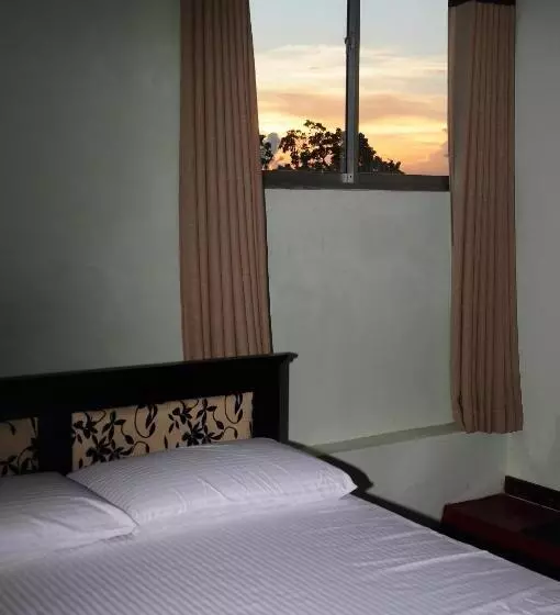 تختخواب و صبحانه Sacred City Tourist Resort