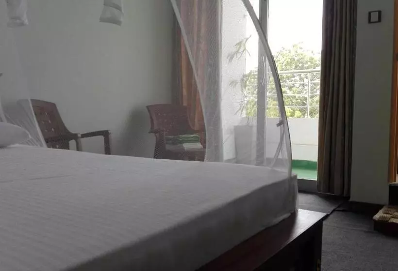 تختخواب و صبحانه Sacred City Tourist Resort