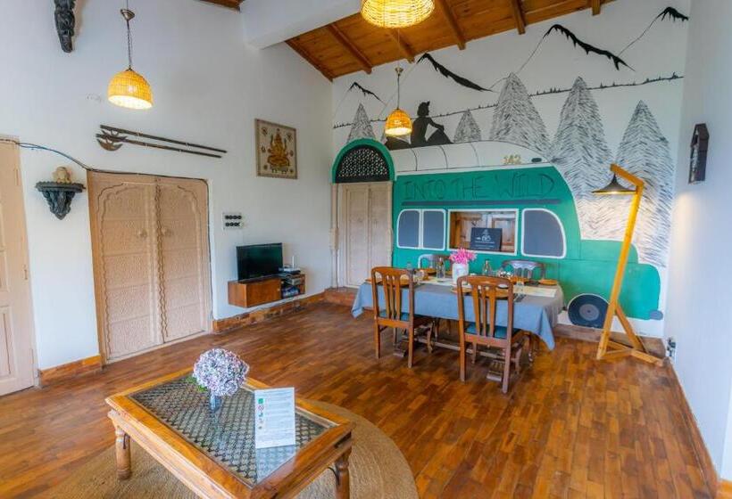 تختخواب و صبحانه Seclude Ramgarh Arthouse