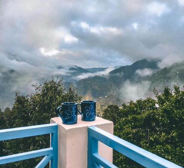 تختخواب و صبحانه Seclude Ramgarh Arthouse