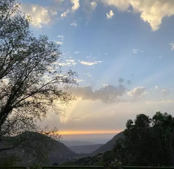 Hotelli Auberge Des Cascades Imouzzer   Paradise Valley