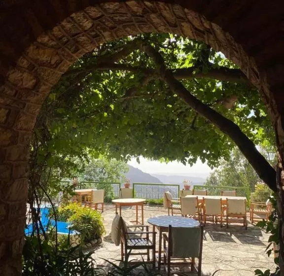 Hotelli Auberge Des Cascades Imouzzer   Paradise Valley