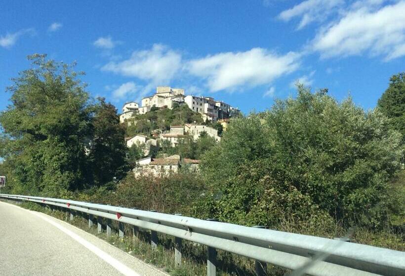 בית מלון כפרי Belvedere Ranco