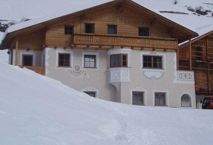 酒店 Garni La Majon