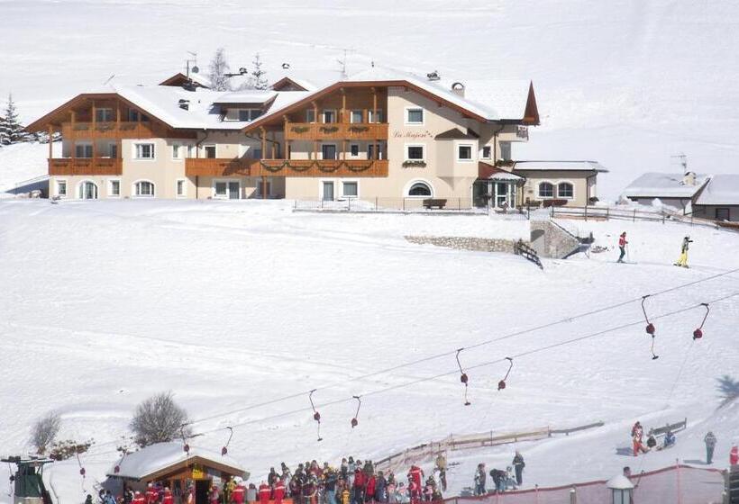 酒店 Garni La Majon