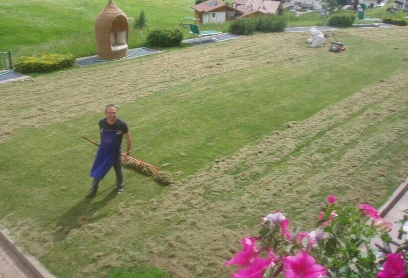 酒店 Garni La Majon