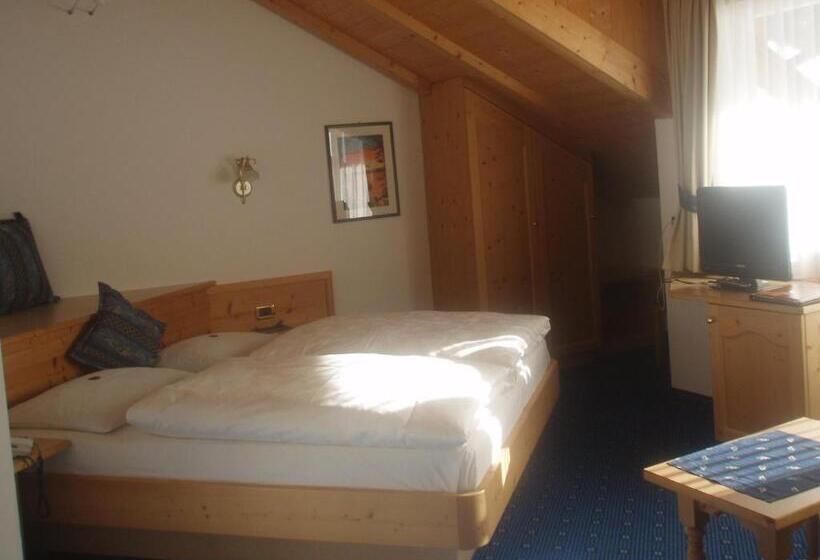 酒店 Garni La Majon