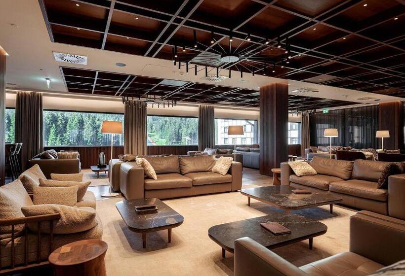 هتل Grand Kopaonik