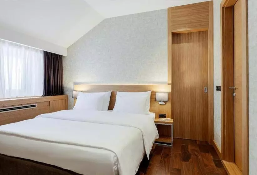 هتل Grand Kopaonik