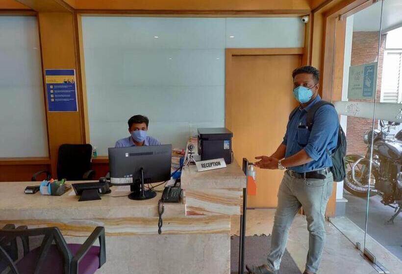 בית מלון כפרי Park Residency