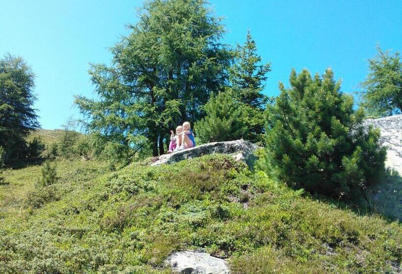 بنسيون Haus Montjola