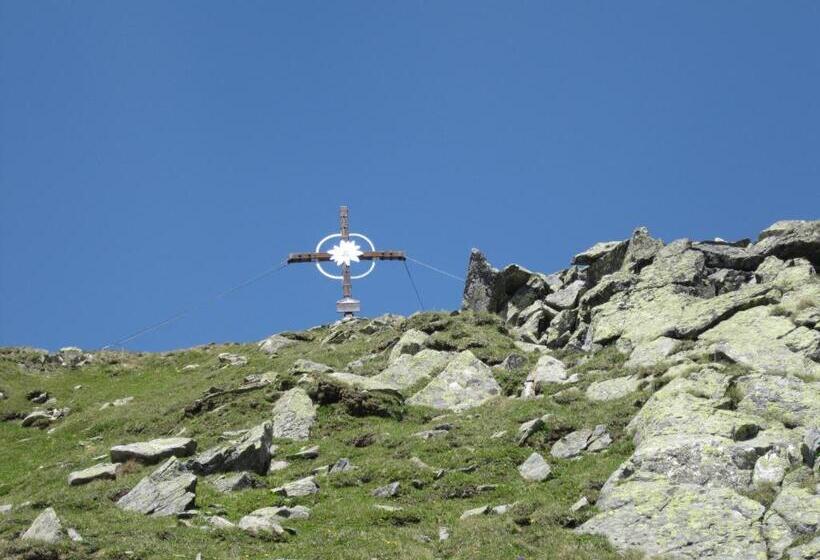 بنسيون Haus Montjola